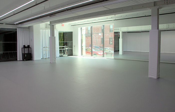Full Studio